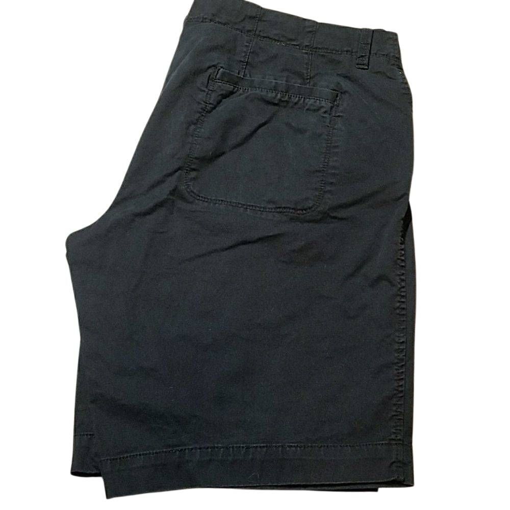 Old Navy black shorts 16